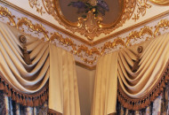 Baroque corner with painting and gilding Combination of gilding and interior painting