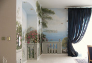 Написанная обманка в спальне