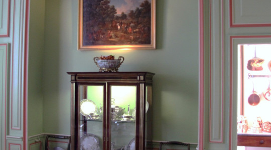 Столовая стиль Прованс, светлое декорирование