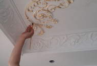 Gilding ceiling elements Background gilding for painting
