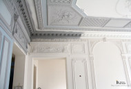 finishing the doorway with stucco