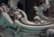 Restoration of an element of classic stucco molding returned attractiveness and sophistication restoration of a plaster stucco element