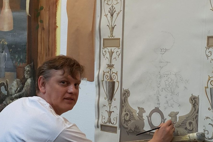 Создание альфрейной росписи с грифонами в неоклассическом интерьере Роспись интерьеров художником Петром Дащенко