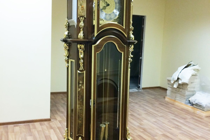 Золочение мебели — дворцовые шедевры для интерьеров